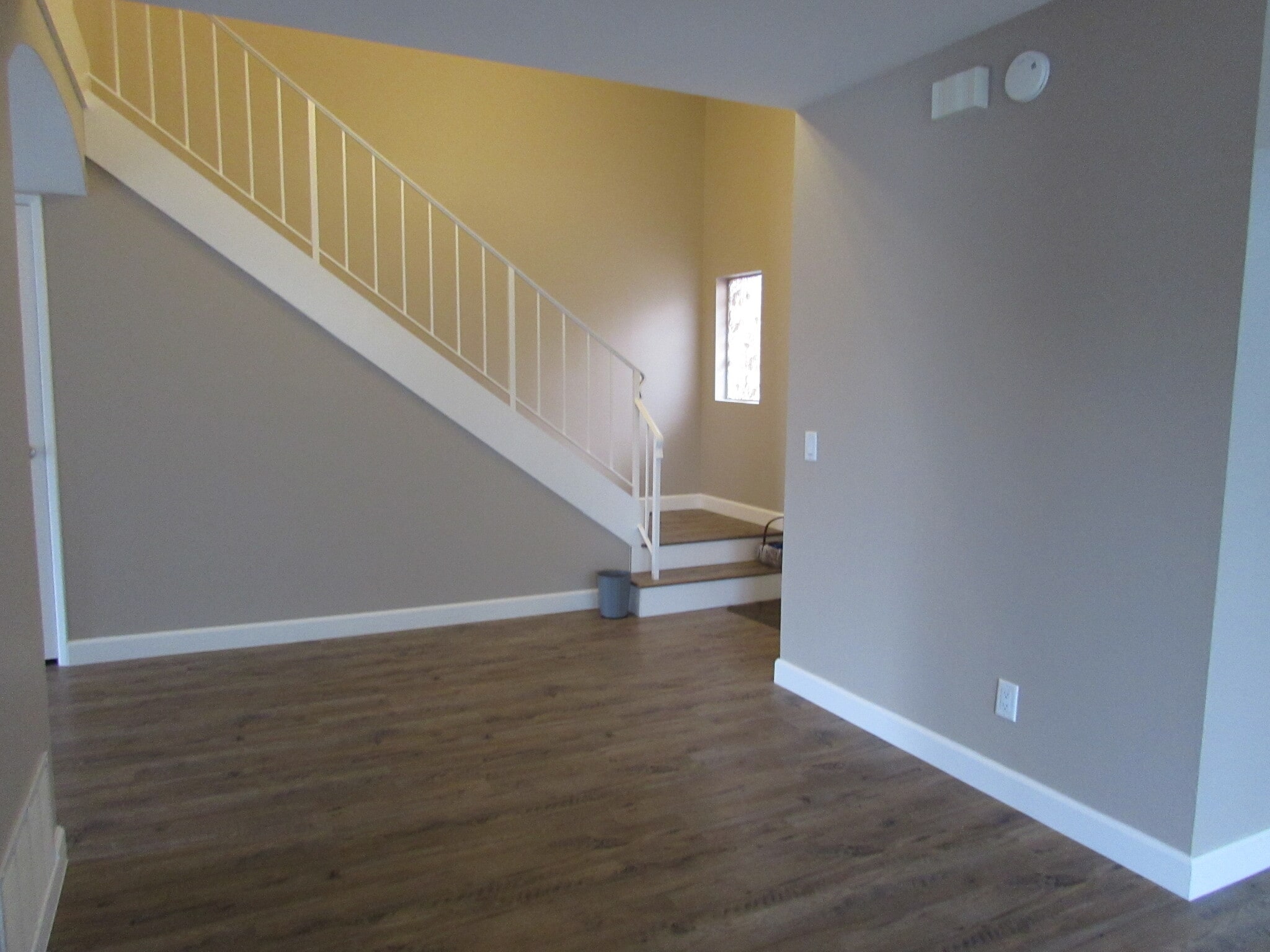 Building Photo - 15916 Rosehaven Ln