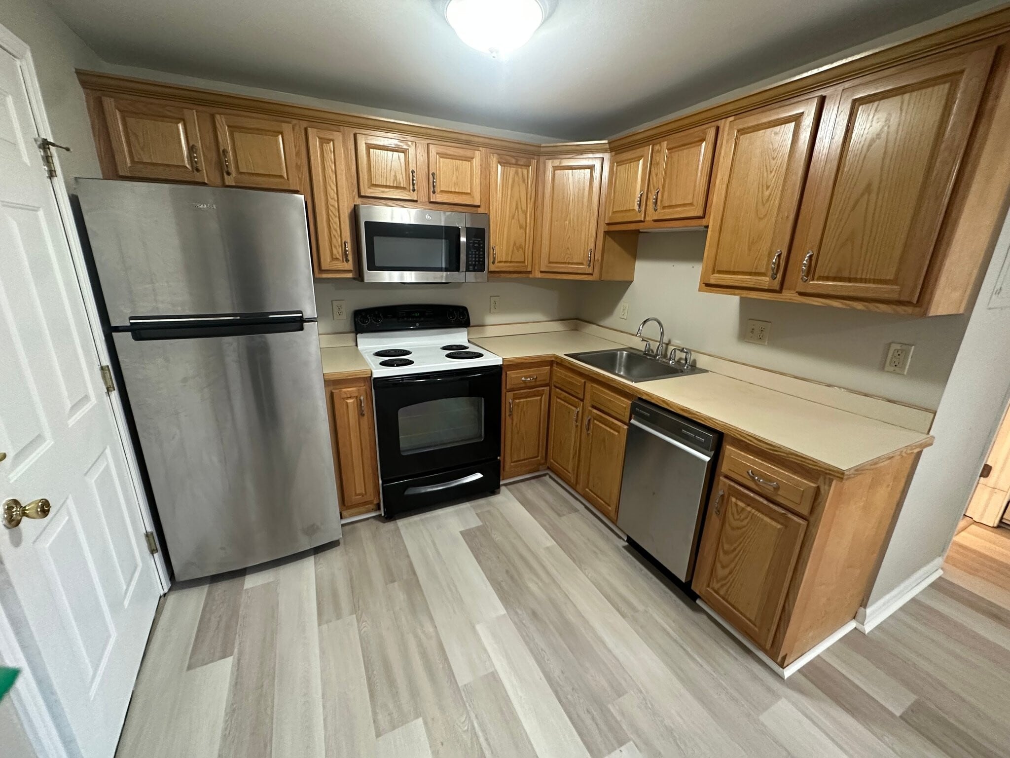 Building Photo - 49 Tappan St