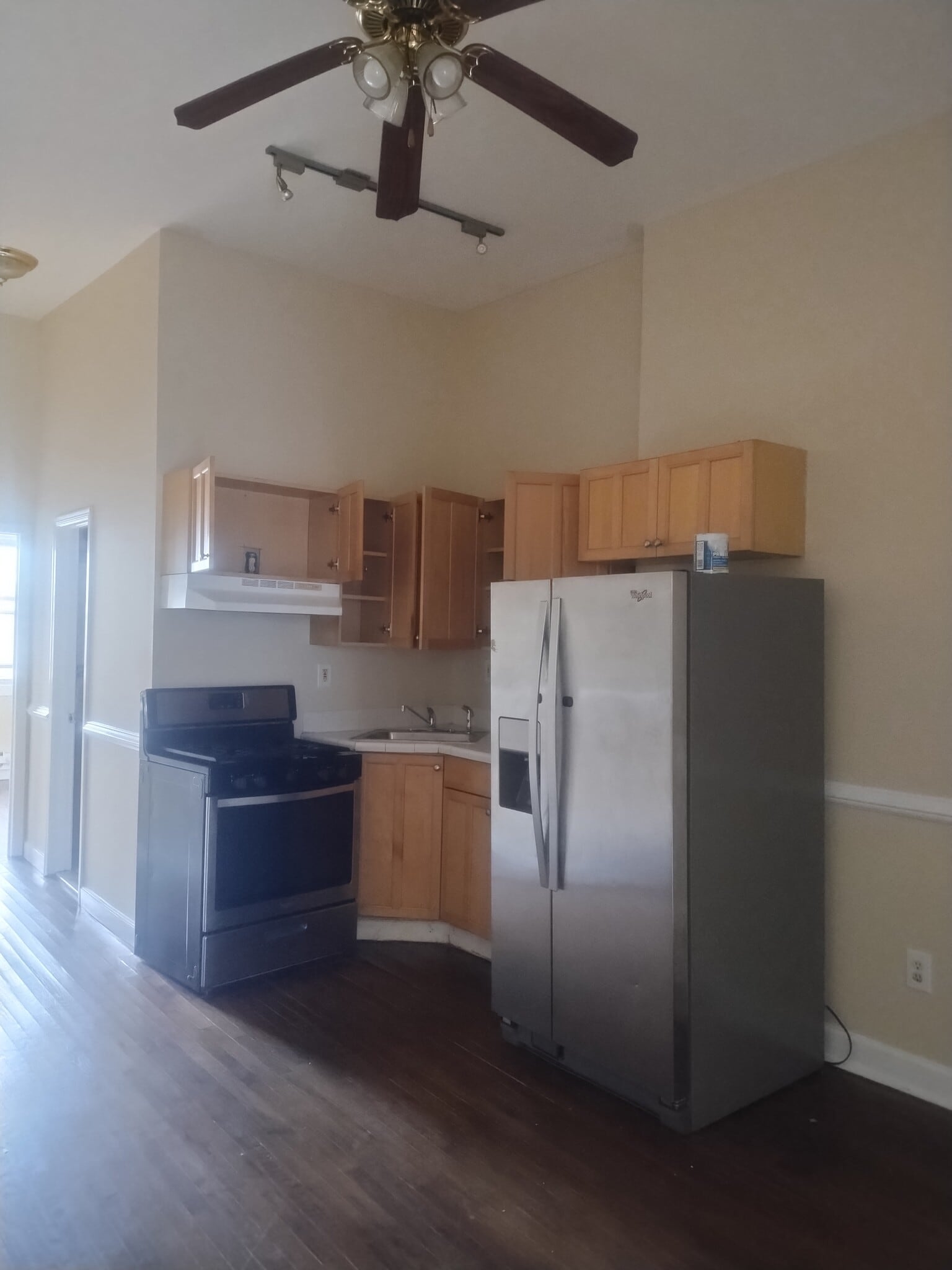 Building Photo - 17 Wallis Ave