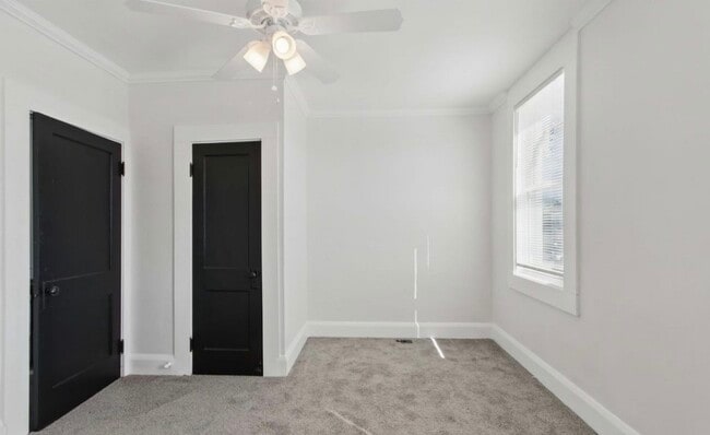 Building Photo - 2582 Edmondson Ave