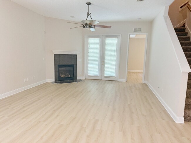 Building Photo - 4BR|3BA Palencia Patio Home