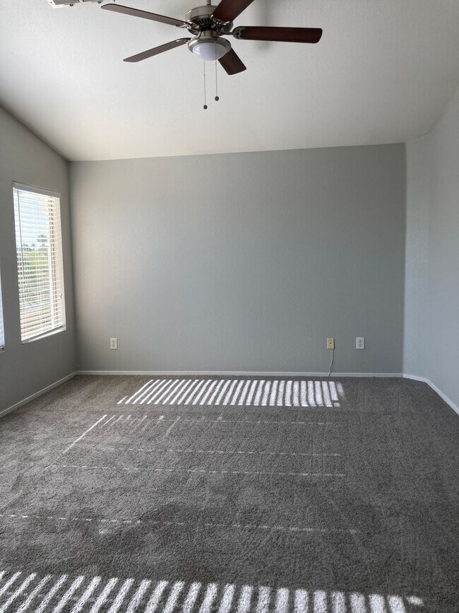 Building Photo - 10449 Niagara Falls Ln