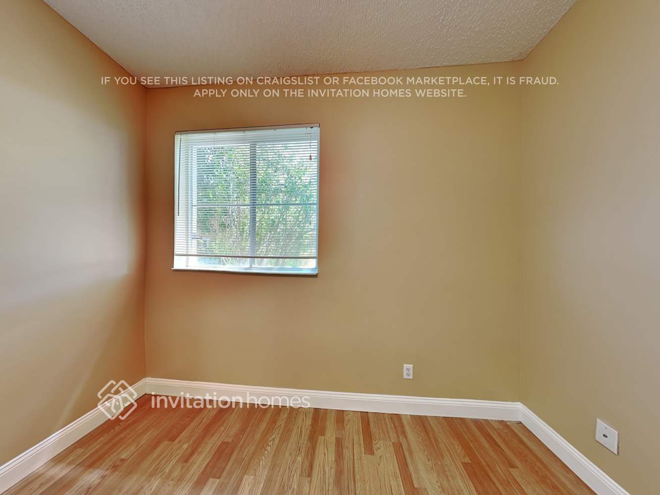 Building Photo - 2266 SW 135th Ave