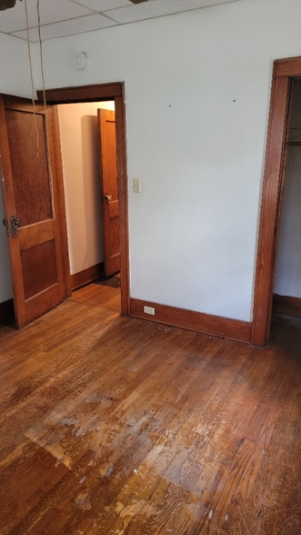 Building Photo - 1907 N Charles St