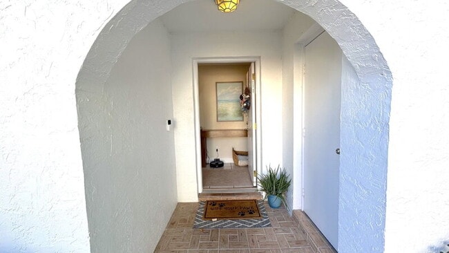 Building Photo - 910 Big Tree Rd