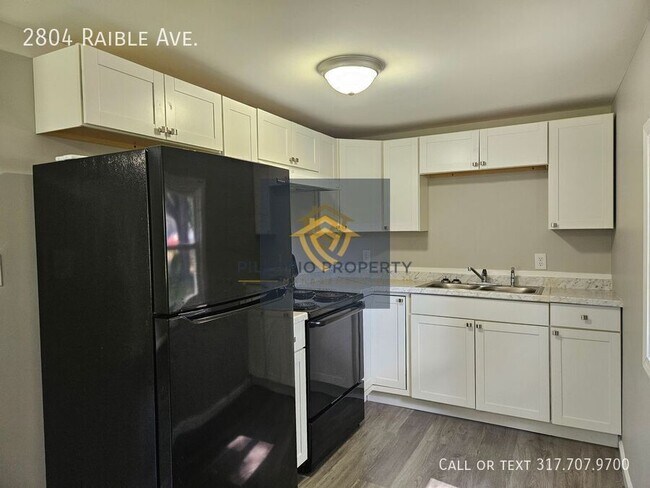 Building Photo - 2804 Raible Ave