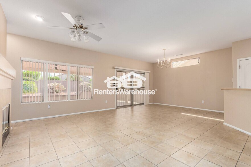 Building Photo - 15813 W Bridgewater Way