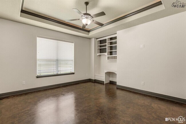 Building Photo - 7489 Roller Rd