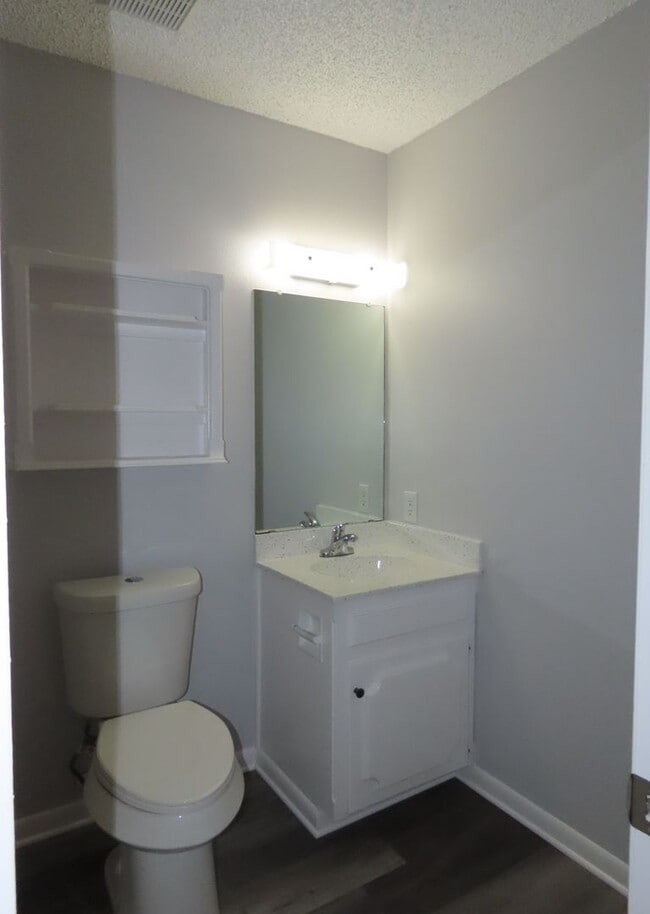 Building Photo - Whitehouse ISD - 3 Bedroom, 2 Bath Duplex, Lawn Care Provided!