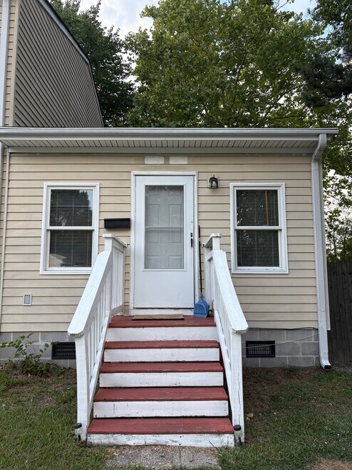 Building Photo - 3012 Dedi Ct