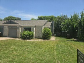 Building Photo - 1417 Hyridge Cir