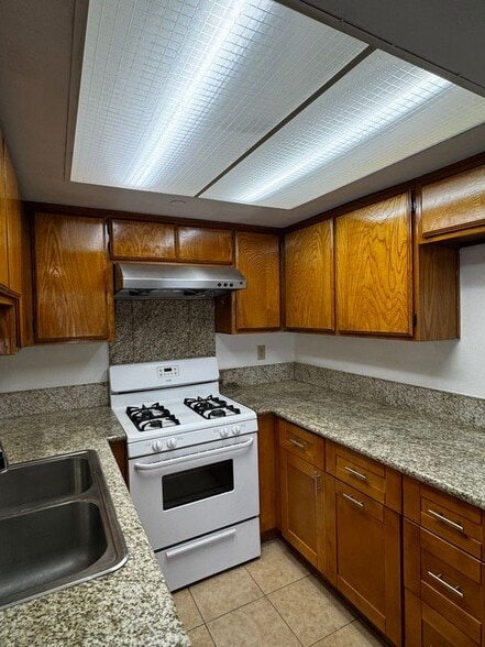 Building Photo - 3930 Maxson Rd