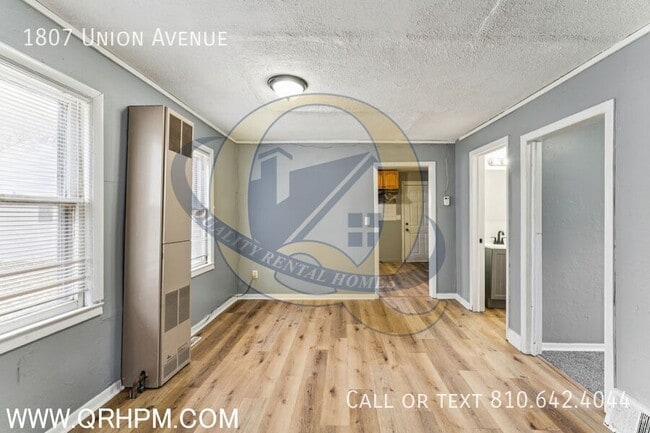 Building Photo - 1807 Union Ave