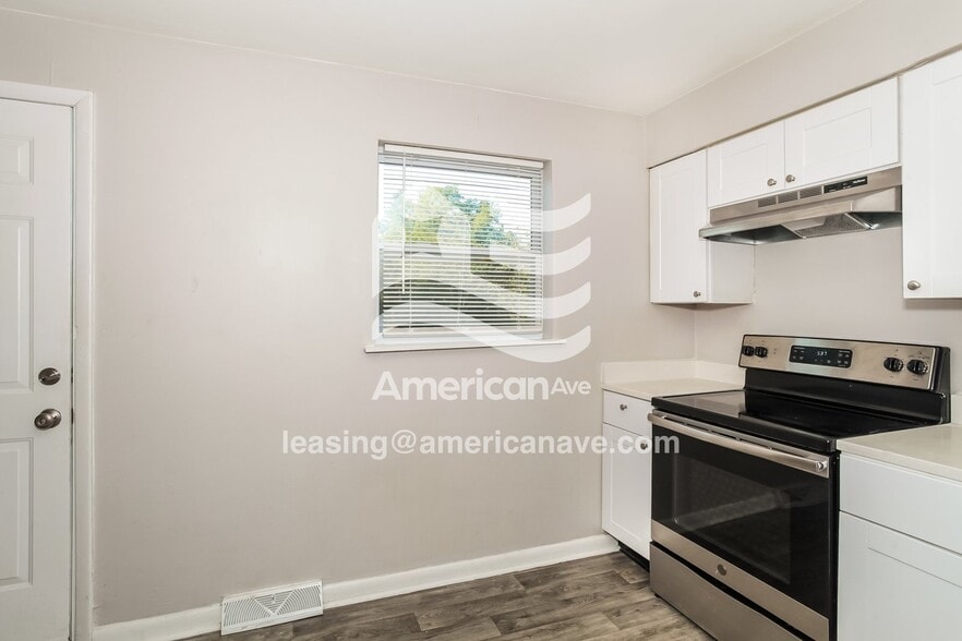 Building Photo - 6619 Daly Rd