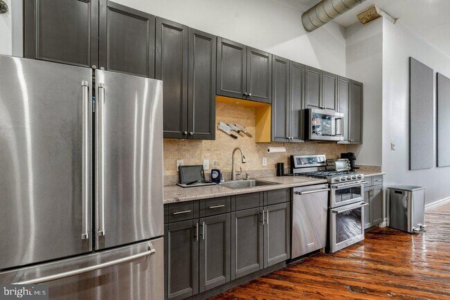 Building Photo - 1100 Shackamaxon St