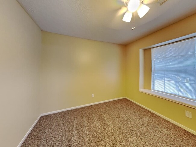 Building Photo - 18918 Forest Trace Dr