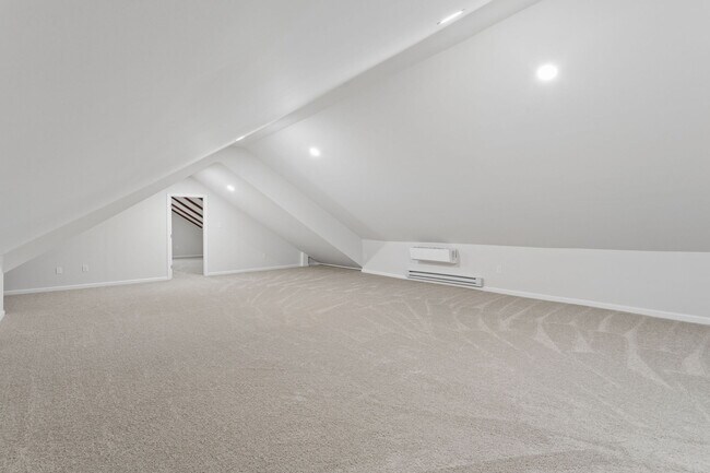 Building Photo - 127 Bell Ave