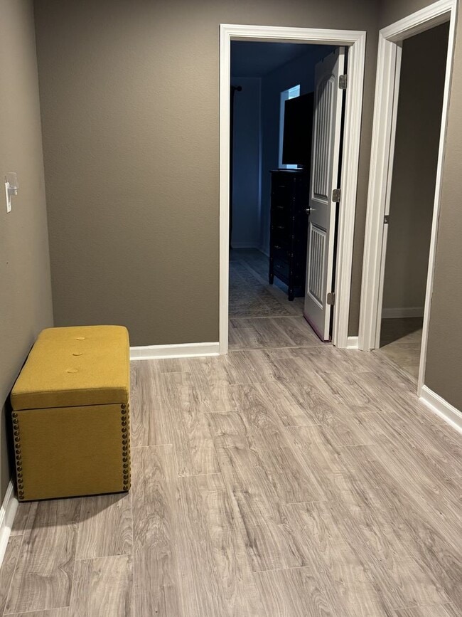 Building Photo - Partially FURNISHED Home is Carson City!
