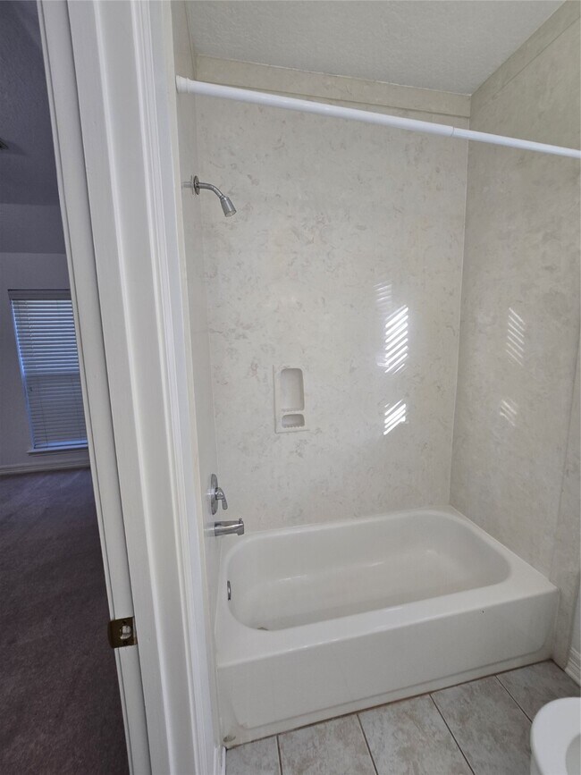 Building Photo - 11207 Iberia Dr