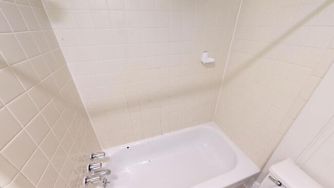 Building Photo - 706 Emmet St