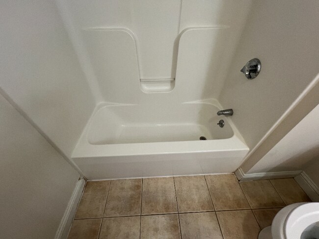 Building Photo - 12 Pratt St