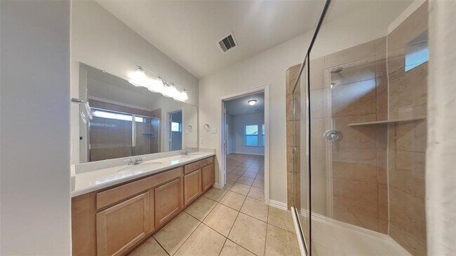 Building Photo - 3738 E Vicksburg Estates Dr