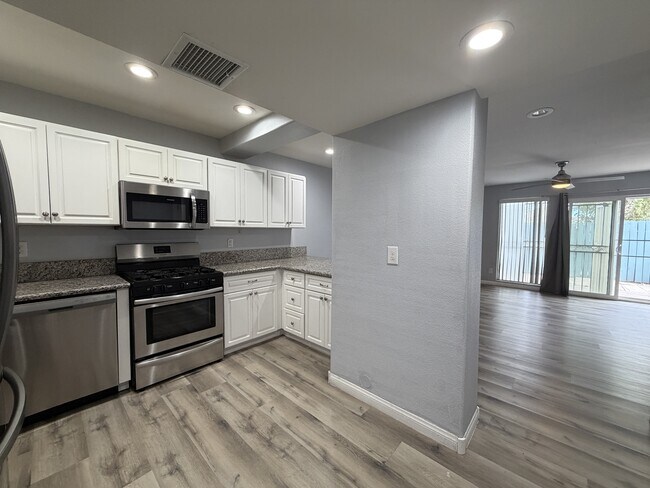 Building Photo - 4078 Gold Coast Dr