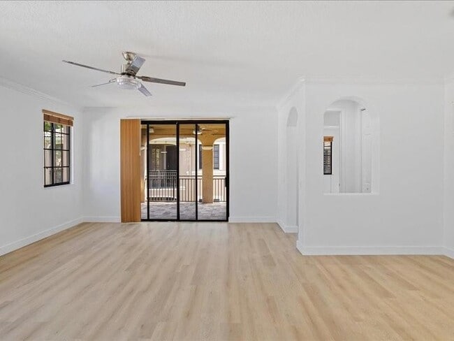 Building Photo - 2798 Center Ct Dr
