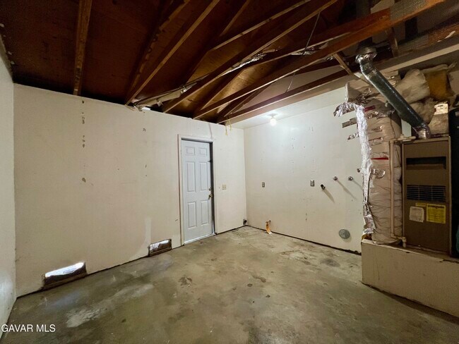 Building Photo - 6816 Hemp Ct