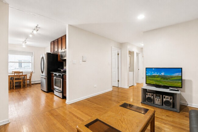 Building Photo - 2147 Ridge Ave