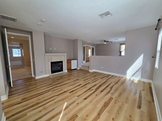 Building Photo - An Amazing NW Home! Over 3300 sq ft w/ pool & spa! Must see!