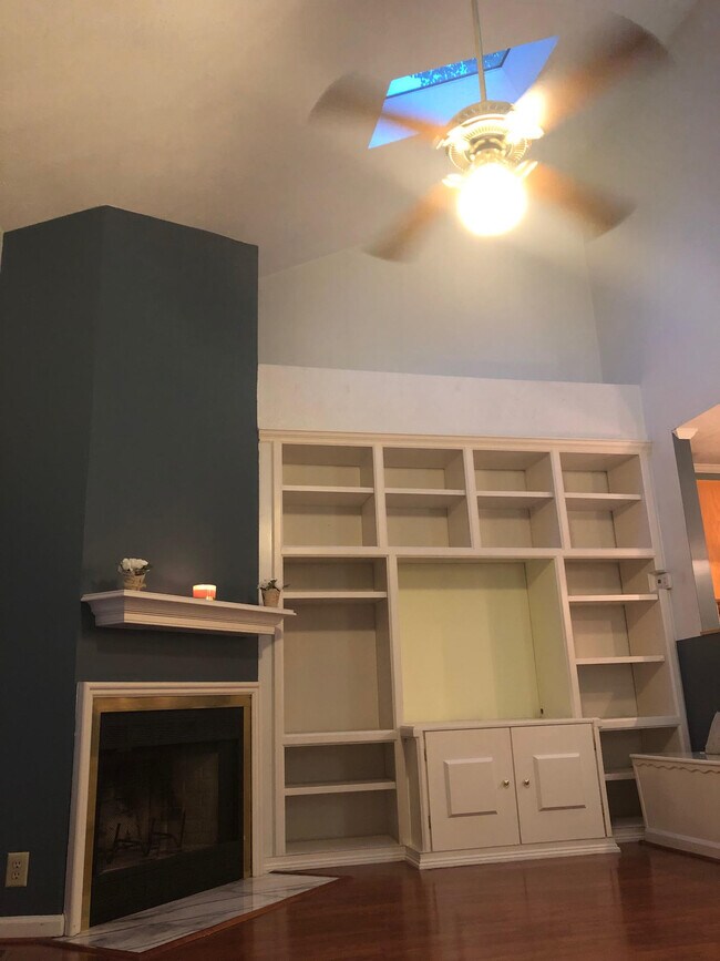 Building Photo - 5210 Village Way