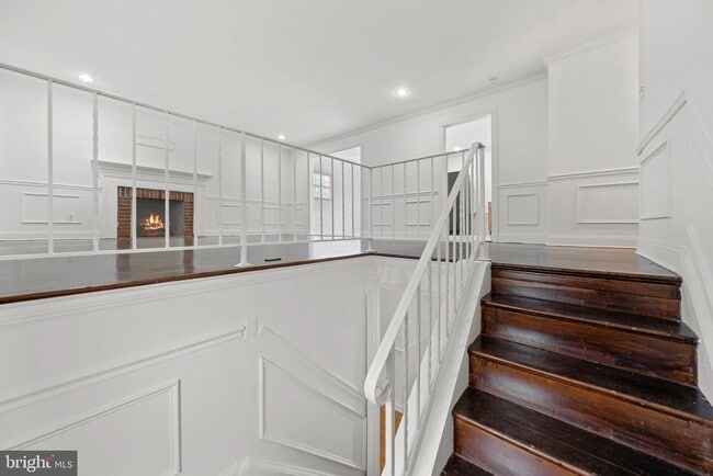 Building Photo - 7515 Pleasant Way