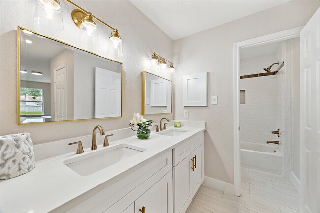 Building Photo - 7811 Ashwell Ct