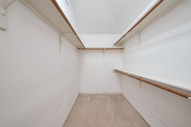 Building Photo - 16015 Rittenberg Ct