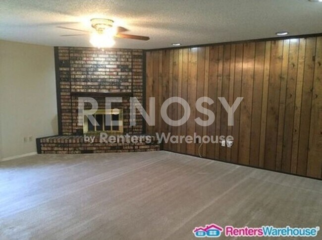Building Photo - 7517 Oak Ridge Dr