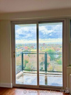 Building Photo - 2625 Park Ave