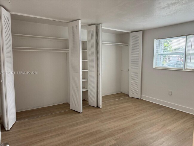 Building Photo - 31 NW 163rd St