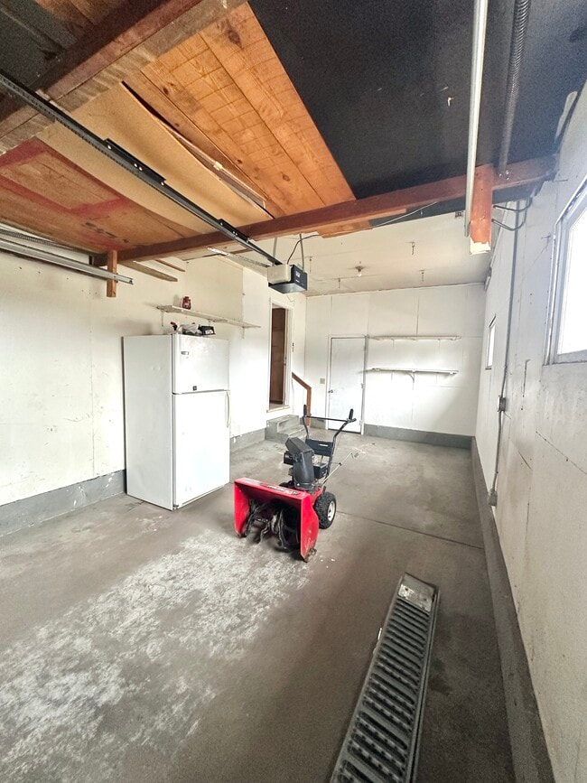 Building Photo - 3100 O Ave NW