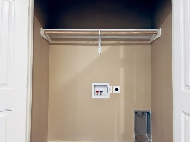 Building Photo - 2419 N Ave N