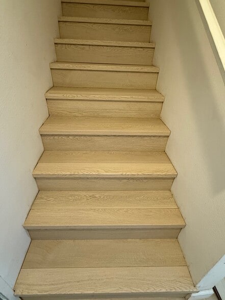 Stairs to 2nd floor - 4322 Matilija Ave