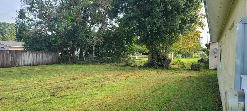 Building Photo - 4691 Pleasant Valley Ct