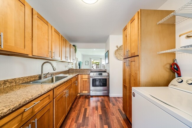 Building Photo - 92-1123-984 Panana St