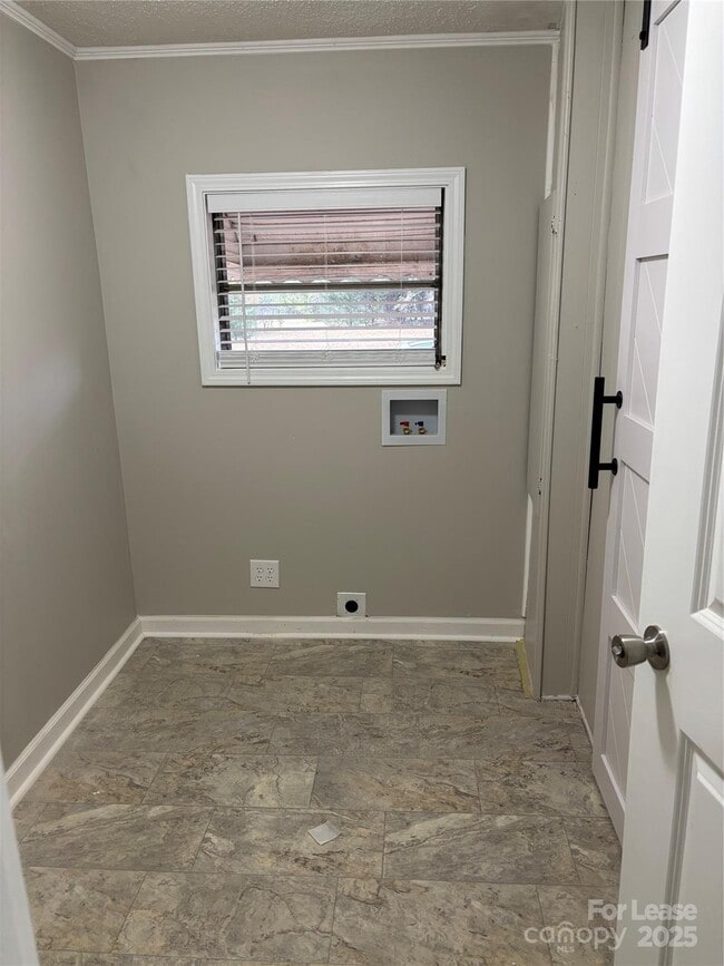 Building Photo - 242 John C Rd