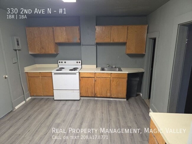 Building Photo - 330 2nd Ave N