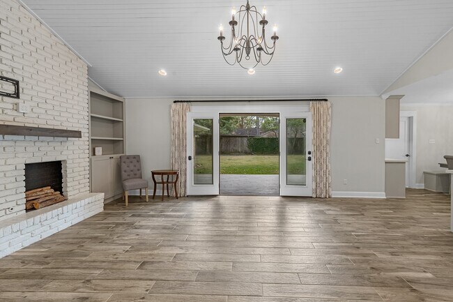 Building Photo - 10211 Candlewood Dr