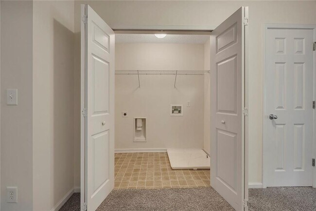 Building Photo - 2297 Baker Station Dr