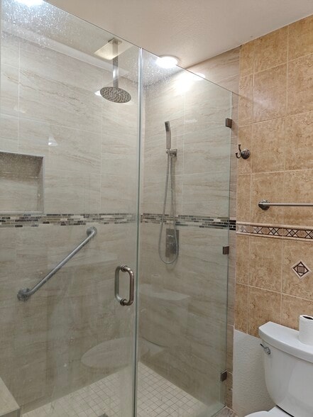 Building Photo - 15192 Tungwood St