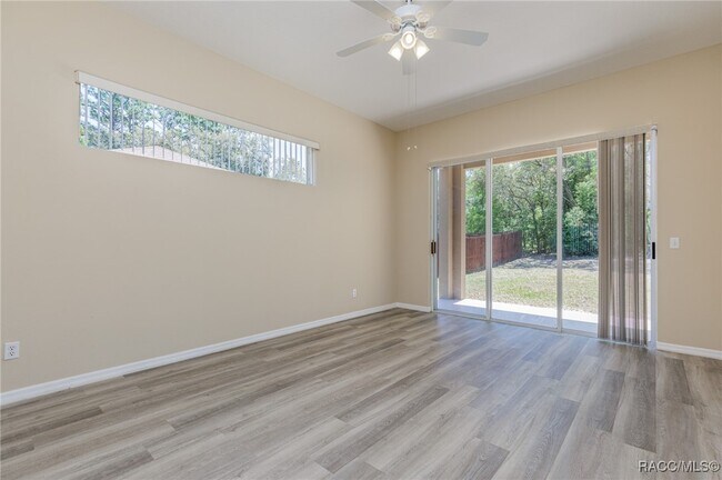 Building Photo - 1474 W Pringle Pl