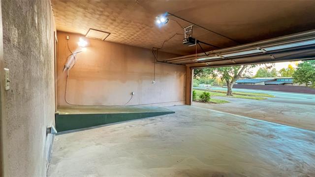 Building Photo - 2711 W Morton St